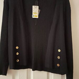Cropped black lightweight rib knit long sleeve cardigan with gold buttons